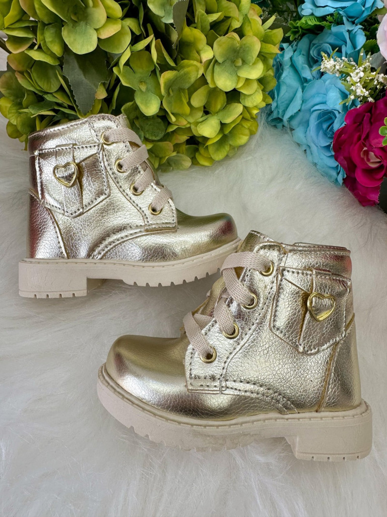 Coturno – Bota Doce Pe Lili Dourada